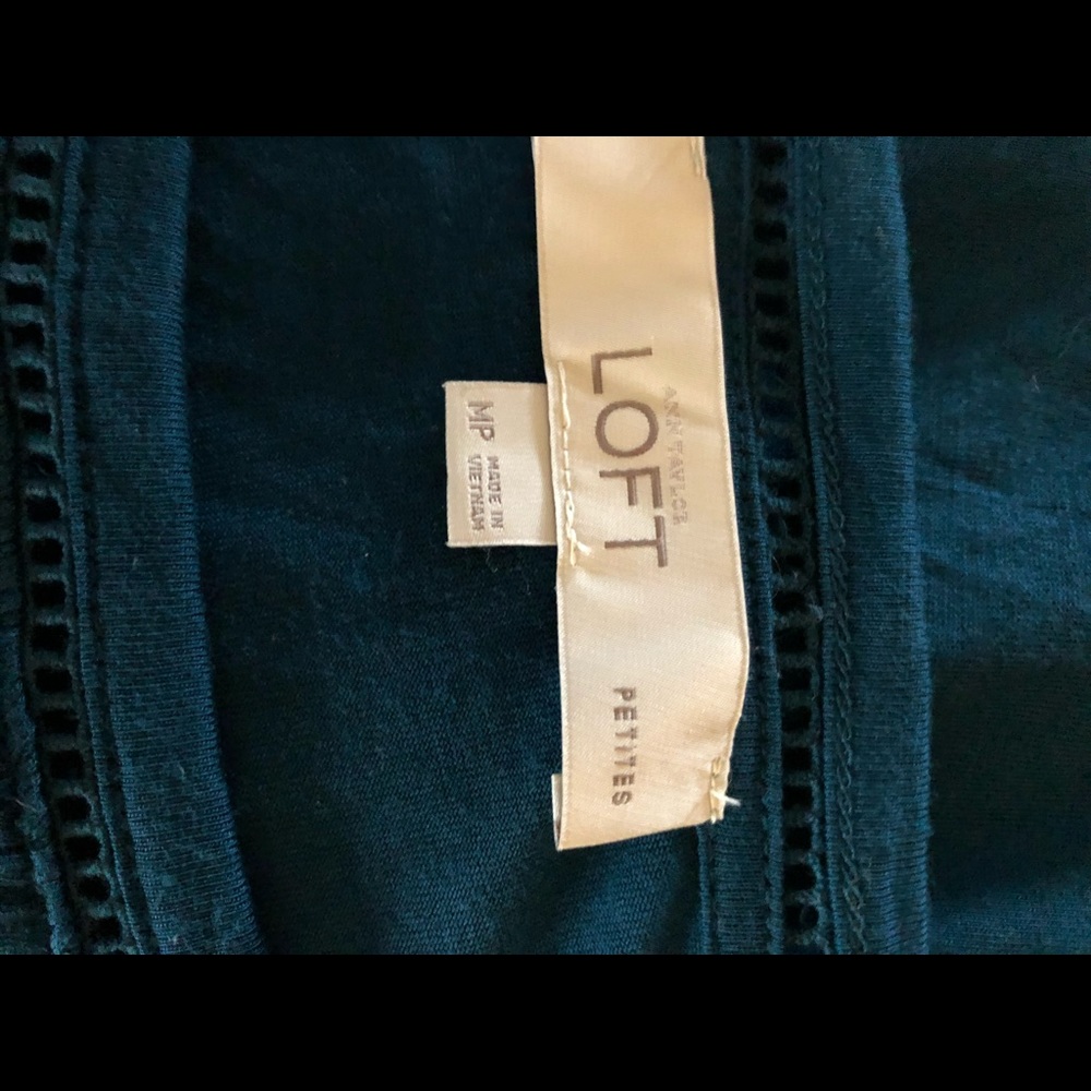 SOLD PETITES. Ann Taylor Loft - Picture 5 of 5